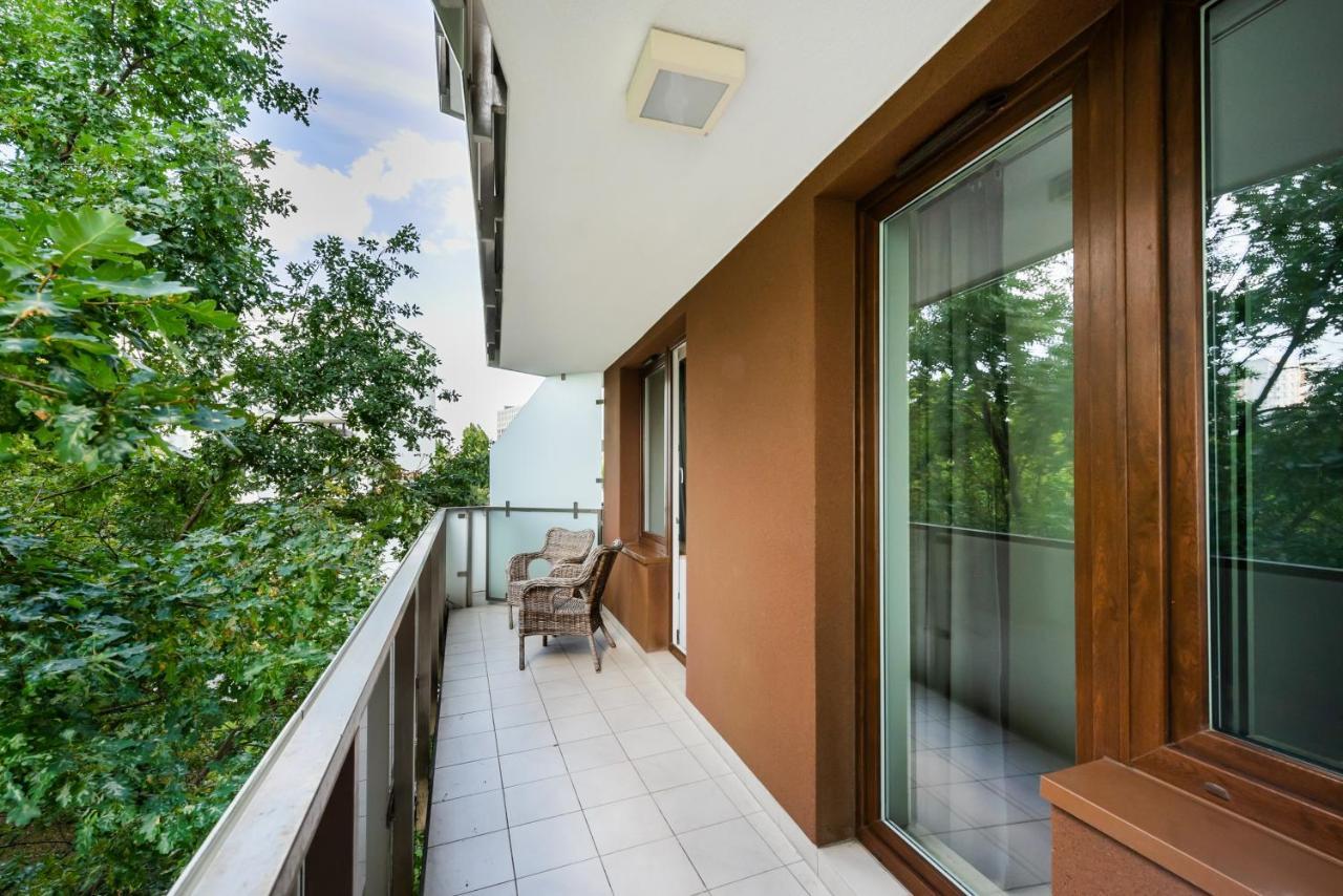 Sluzew Manhattan Place Apartment Warsaw Exterior photo